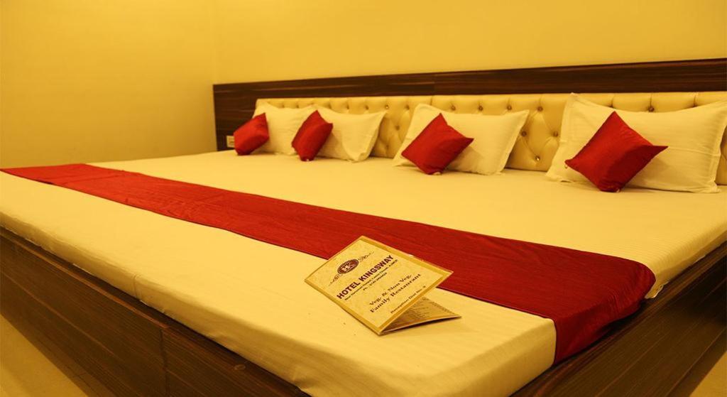 Kingsway Hotel And Restaurant Ajmer Dargah 350 Meter Exteriör bild