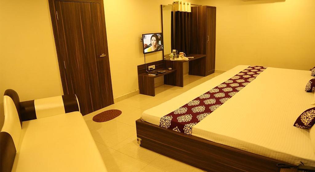 Kingsway Hotel And Restaurant Ajmer Dargah 350 Meter Exteriör bild